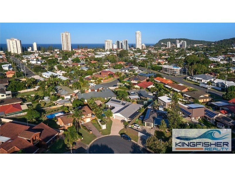 4 Coleto Crescent, Burleigh Waters QLD 4220