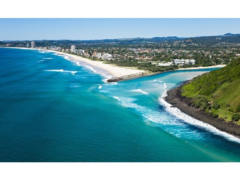 4 Coleto Crescent, Burleigh Waters QLD 4220