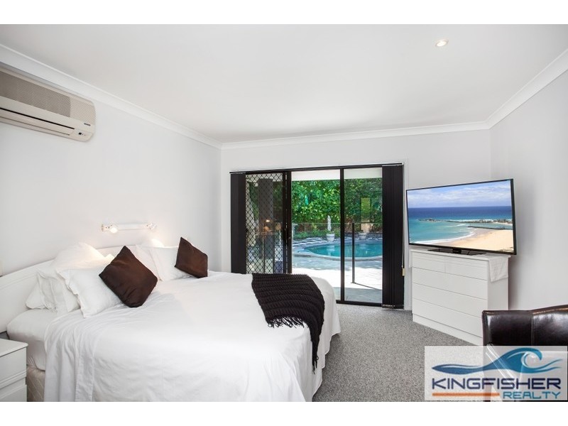 29 Sea Eagle Drive, Burleigh Waters QLD 4220