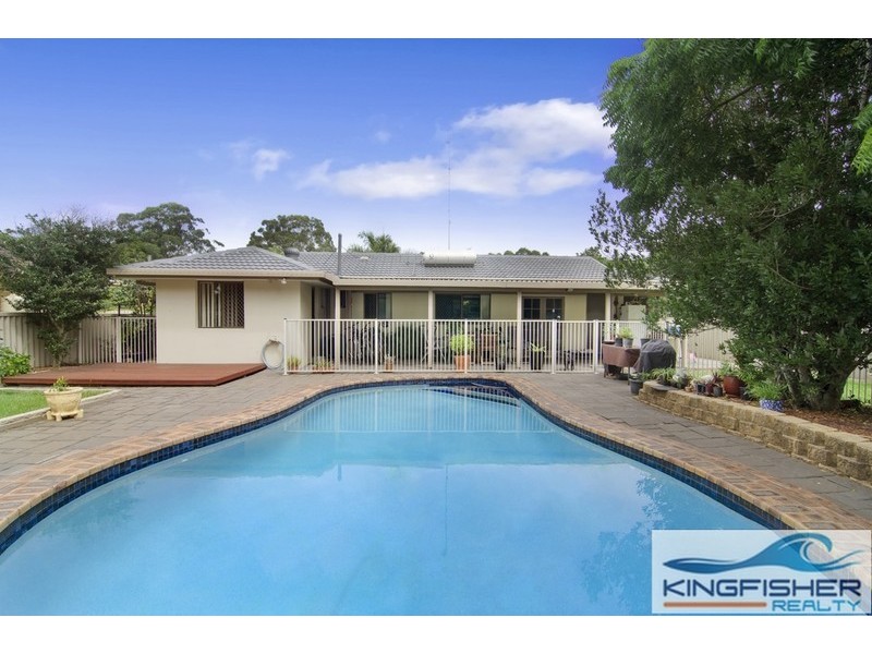 61 Japonica Drive, Palm Beach QLD 4221