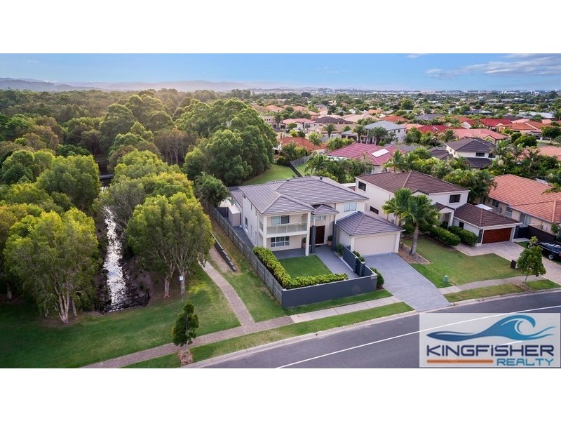 111 Dunlin Drive, Burleigh Waters QLD 4220