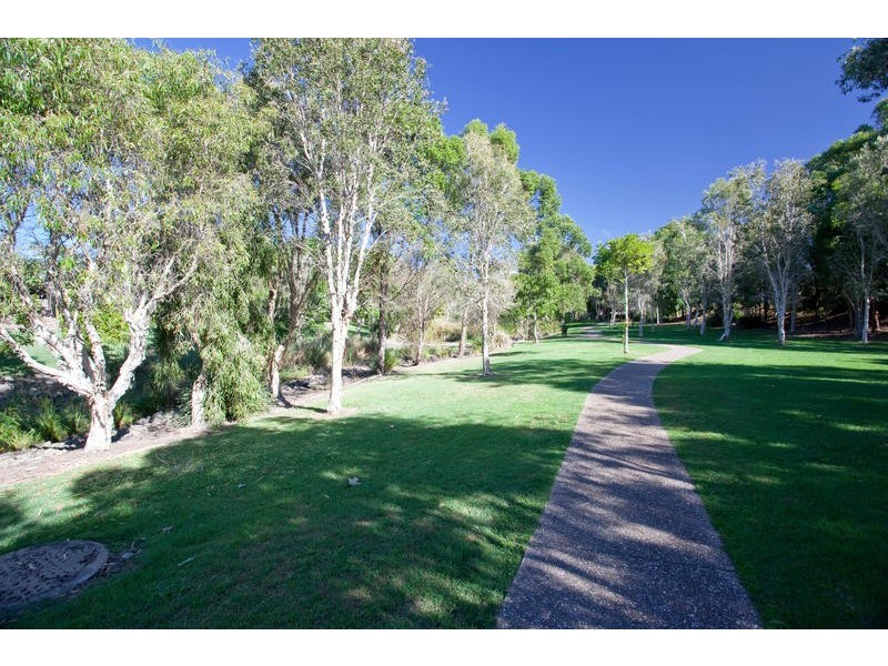 111 Dunlin Drive, Burleigh Waters QLD 4220