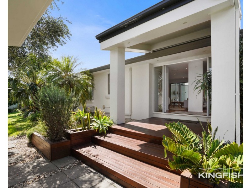 99 Burleigh Street, Burleigh Waters QLD 4220