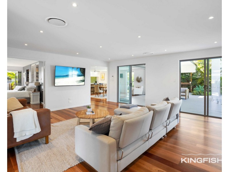 99 Burleigh Street, Burleigh Waters QLD 4220