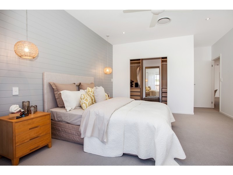 28 Babbler Court, Burleigh Waters QLD 4220
