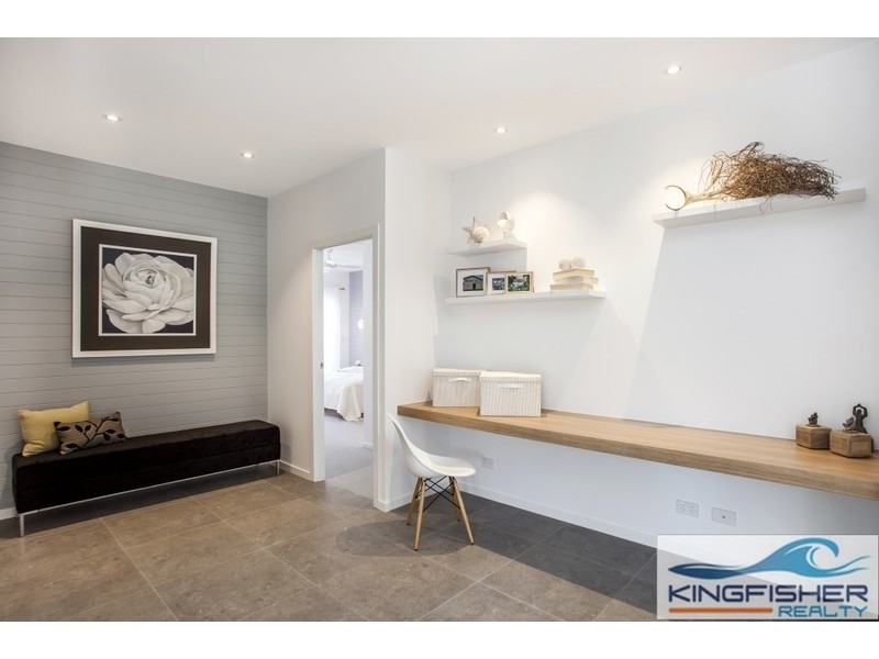 28 Babbler Court, Burleigh Waters QLD 4220