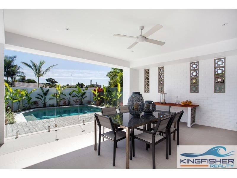 28 Babbler Court, Burleigh Waters QLD 4220