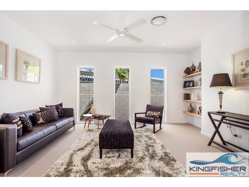 28 Babbler Court, Burleigh Waters QLD 4220