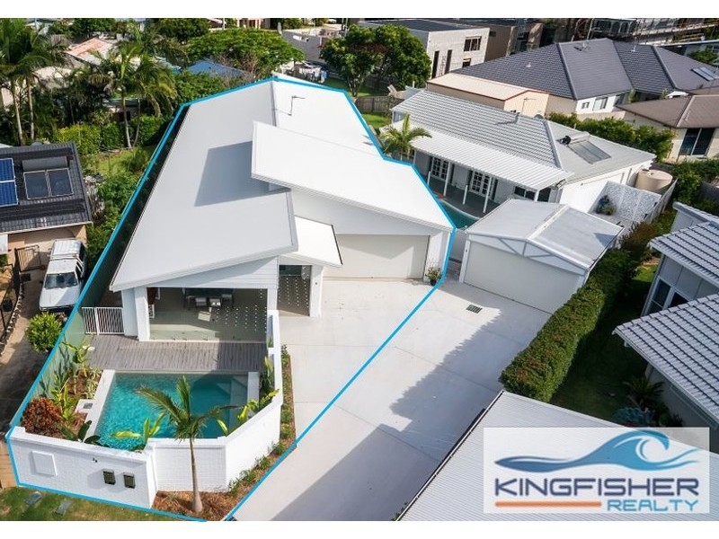 28 Babbler Court, Burleigh Waters QLD 4220