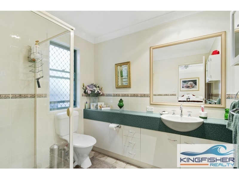 11 Casablanca Court, Burleigh Waters QLD 4220