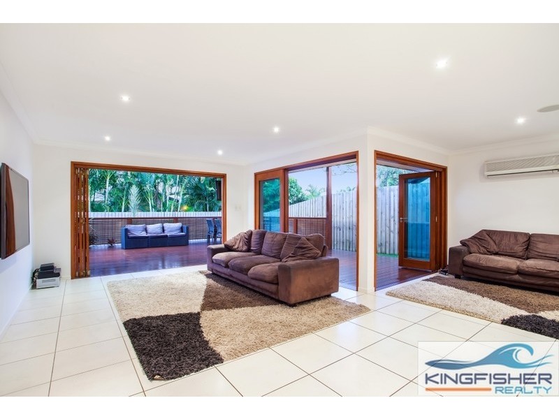 31 Rainbird Close, Burleigh Waters QLD 4220