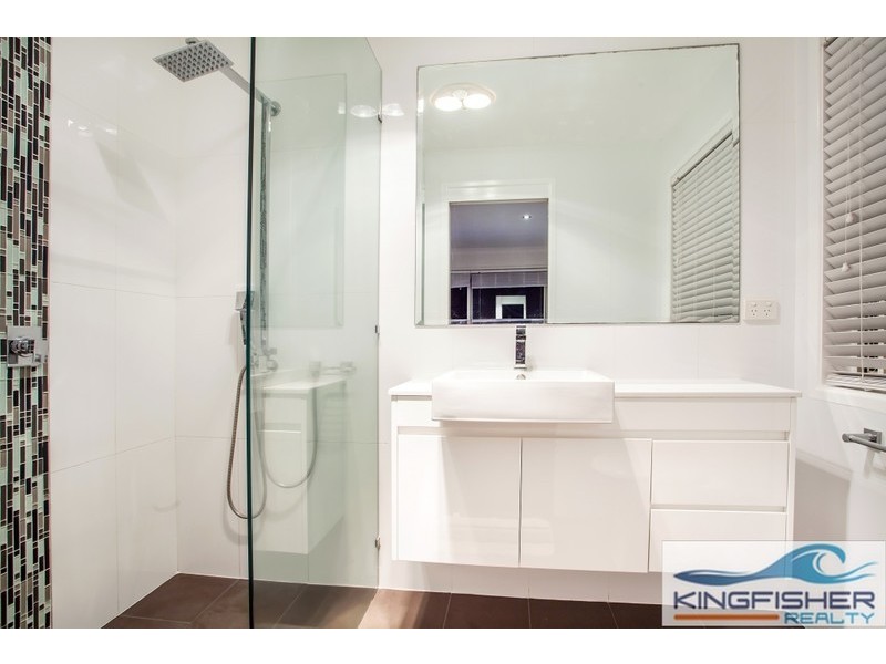 31 Rainbird Close, Burleigh Waters QLD 4220