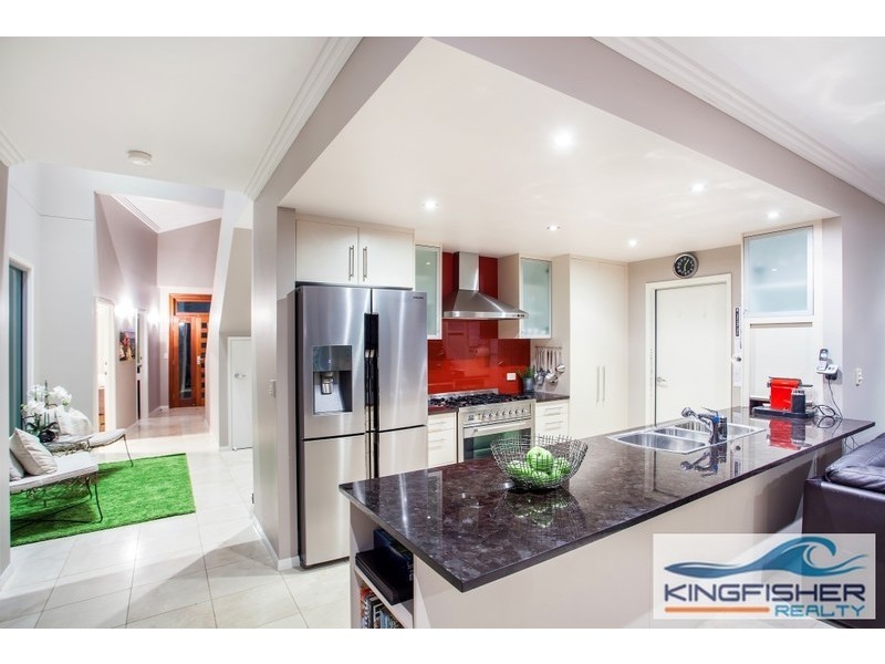 42 Symonds Road, Burleigh Heads QLD 4220