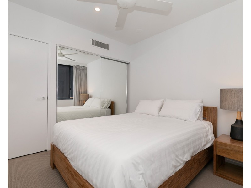 2/1 Nathan Street, Burleigh Heads QLD 4220