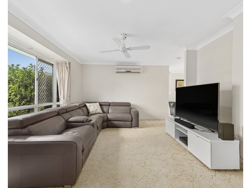 16 Wedgebill Parade, Burleigh Waters QLD 4220