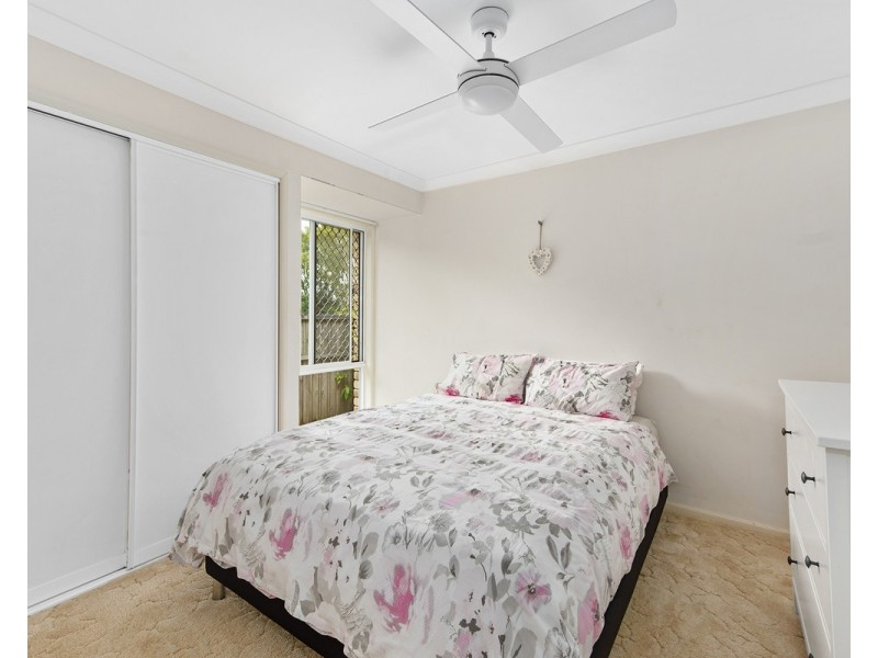 16 Wedgebill Parade, Burleigh Waters QLD 4220