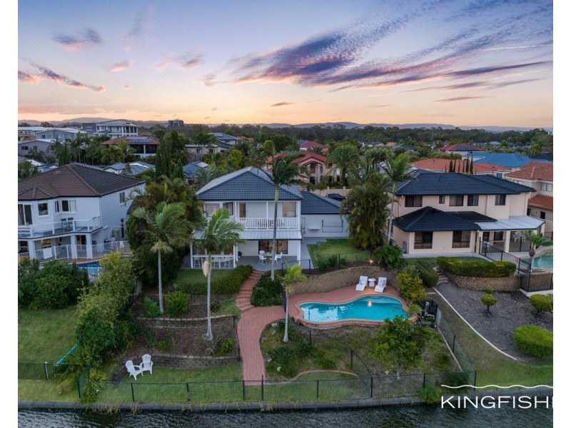 166 Dunlin Drive, Burleigh Waters QLD 4220