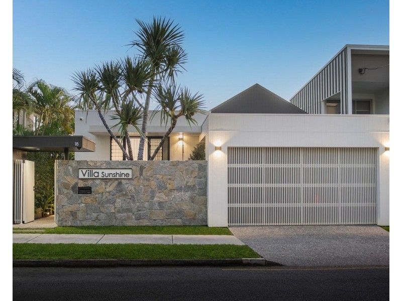 18 Sunshine Parade, Miami QLD 4220