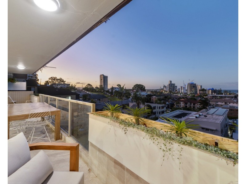 5/1 Hill Avenue, Burleigh Heads QLD 4220