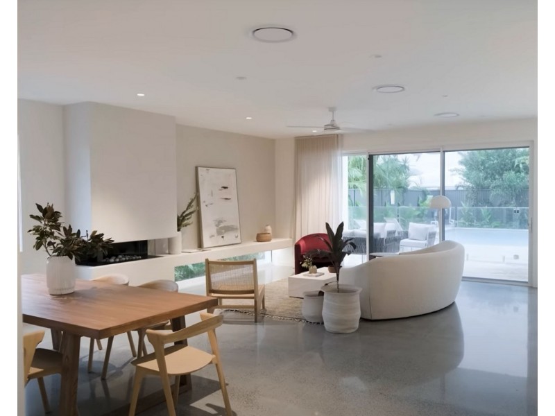 17A Sandpiper Drive, Burleigh Waters QLD 4220
