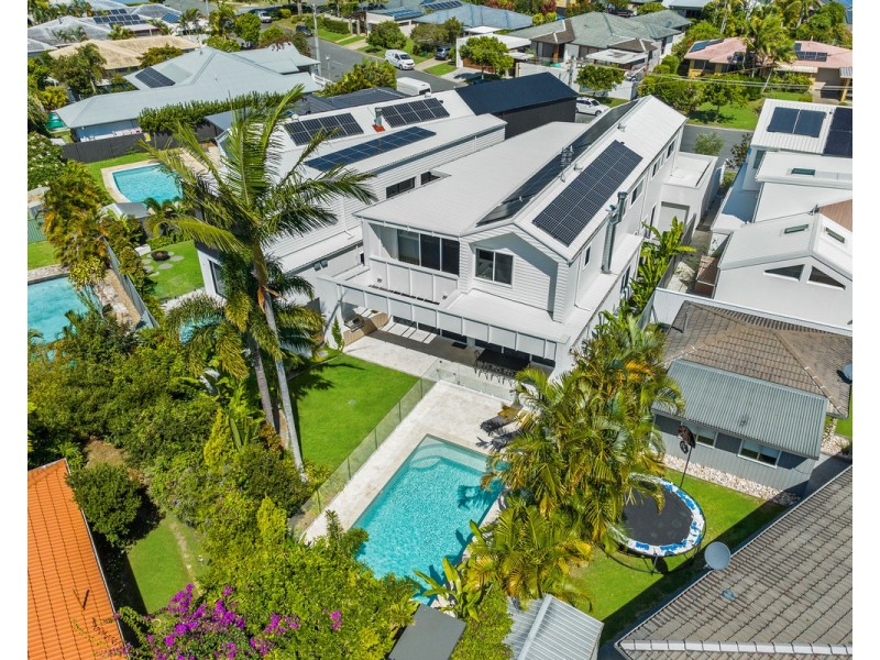 17A Sandpiper Drive, Burleigh Waters QLD 4220
