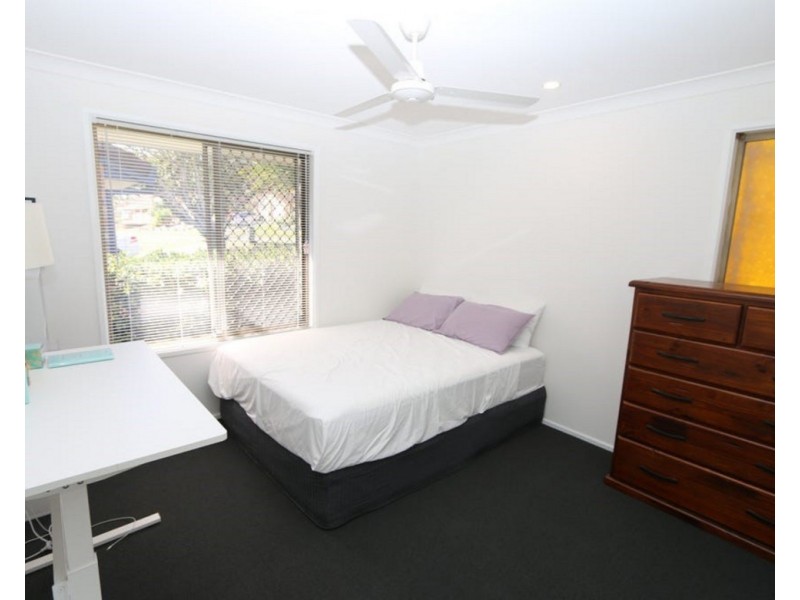 1/6 Corunna Crescent, Ashmore QLD 4214