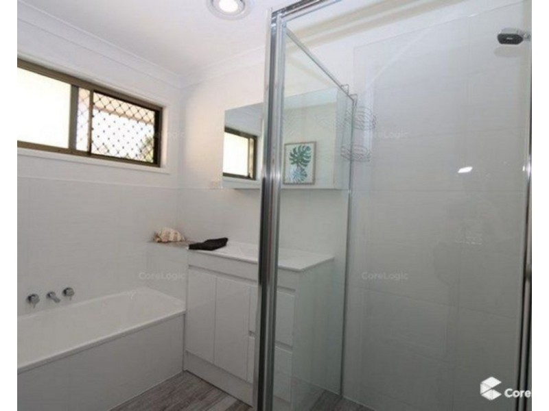1/6 Corunna Crescent, Ashmore QLD 4214