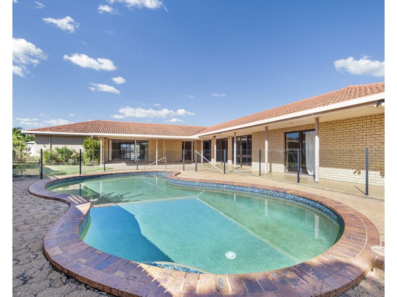 16 Wyuna Street, Broadbeach Waters QLD 4218