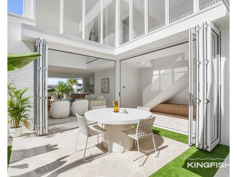 1/8 Marlin Court, Palm Beach QLD 4221