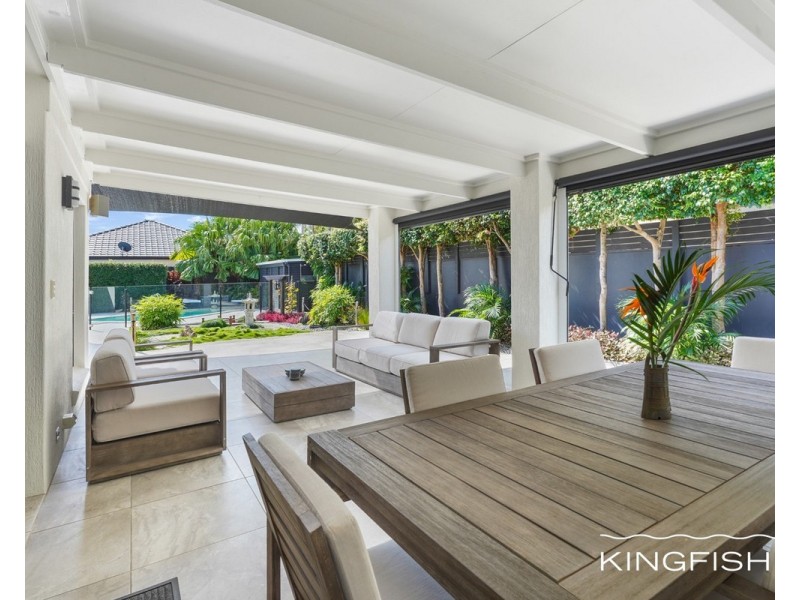 154 Dunlin Drive, Burleigh Waters QLD 4220