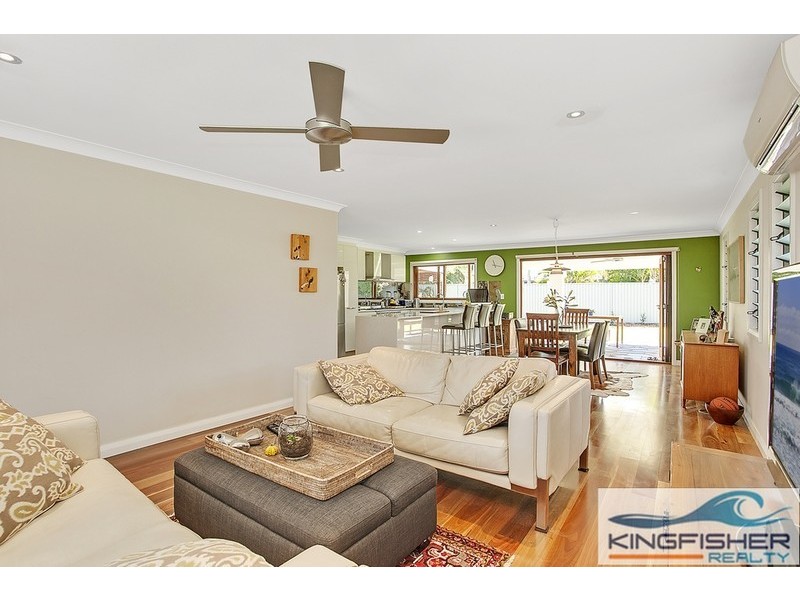 11 Jabiru Avenue, Burleigh Waters QLD 4220