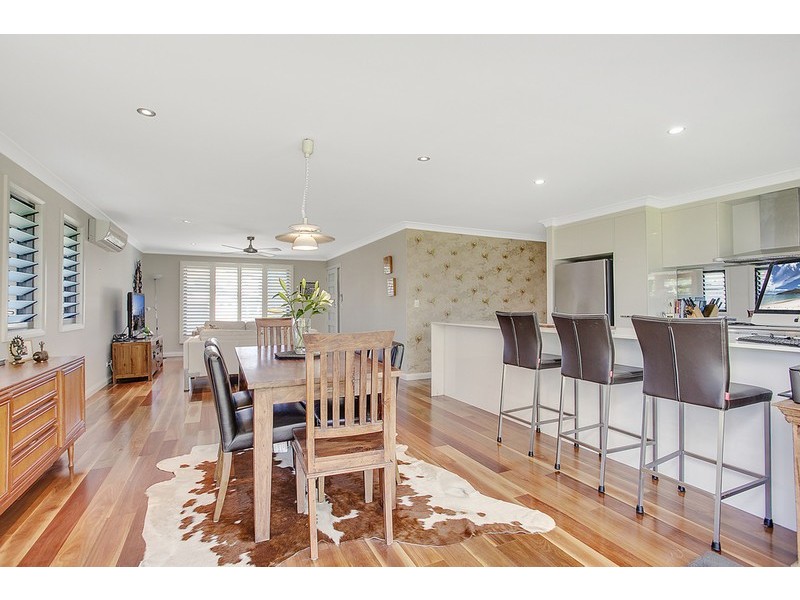 11 Jabiru Avenue, Burleigh Waters QLD 4220