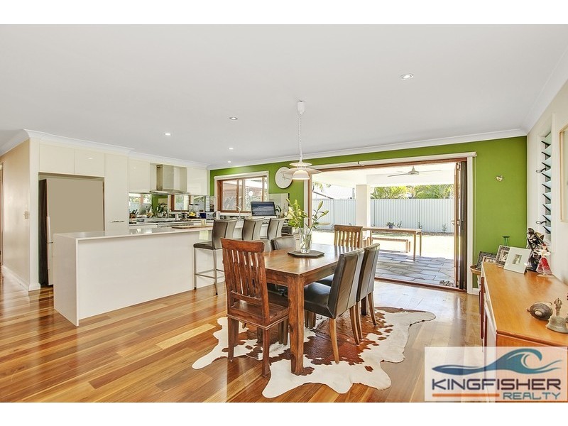 11 Jabiru Avenue, Burleigh Waters QLD 4220