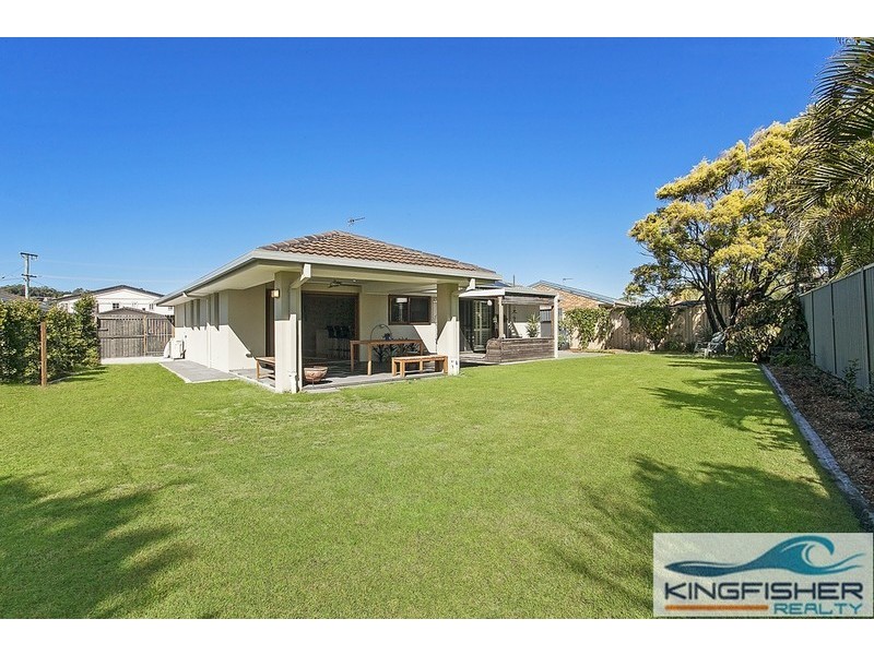 11 Jabiru Avenue, Burleigh Waters QLD 4220