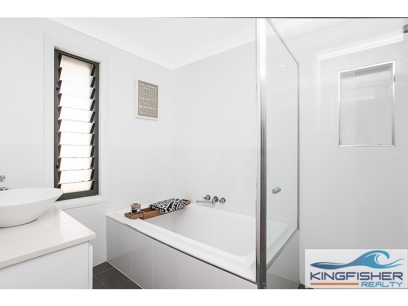 11 Jabiru Avenue, Burleigh Waters QLD 4220