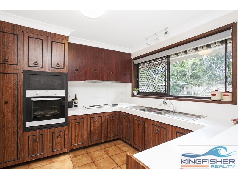 21 Kestrel Drive, Burleigh Waters QLD 4220
