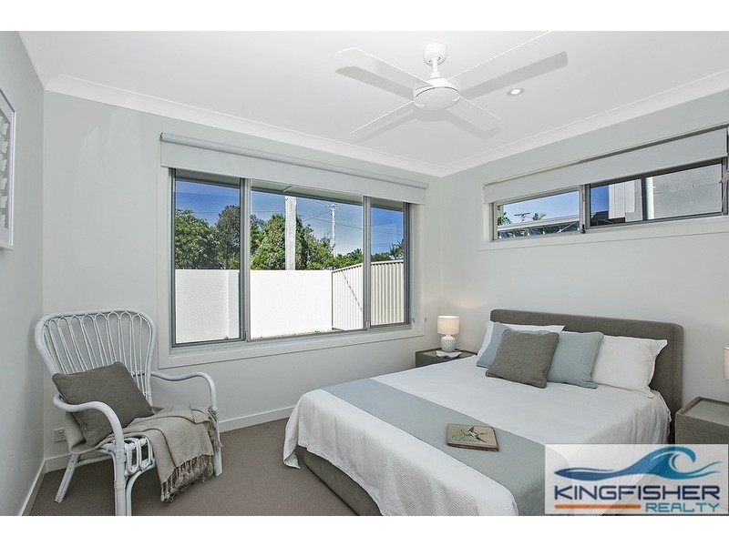 5 Warrina Crescent, Burleigh Waters QLD 4220