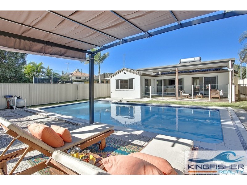 5 Warrina Crescent, Burleigh Waters QLD 4220