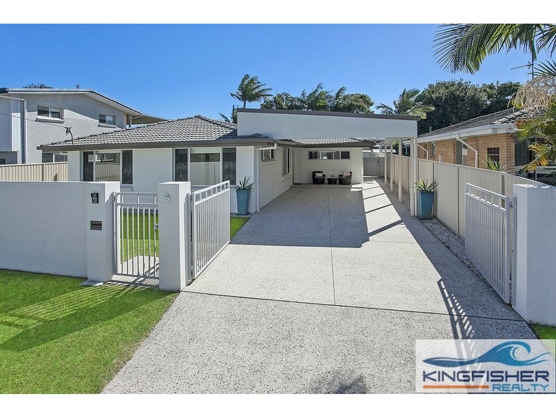 5 Warrina Crescent, Burleigh Waters QLD 4220