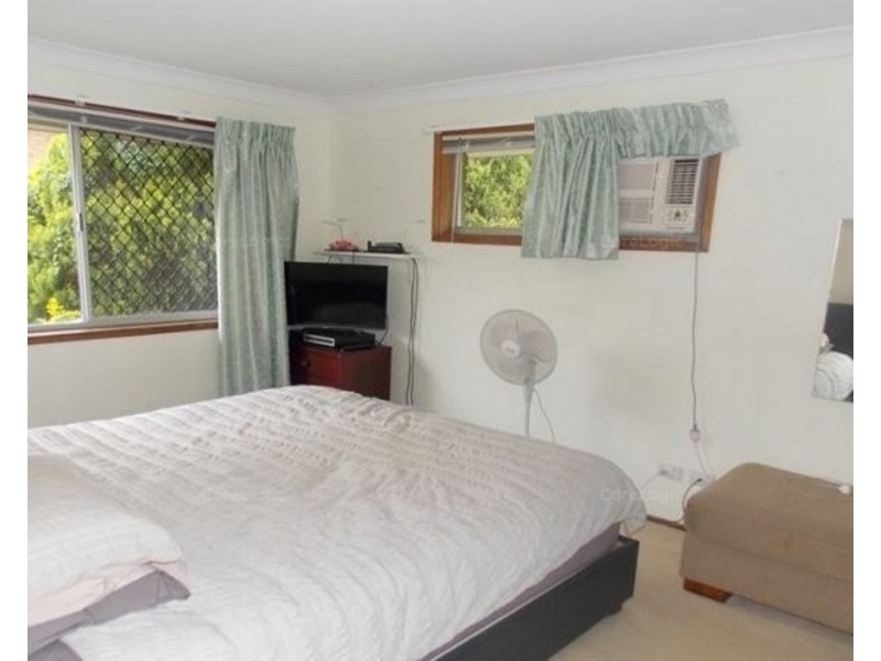 2/18 Burleigh Street, Burleigh Heads QLD 4220