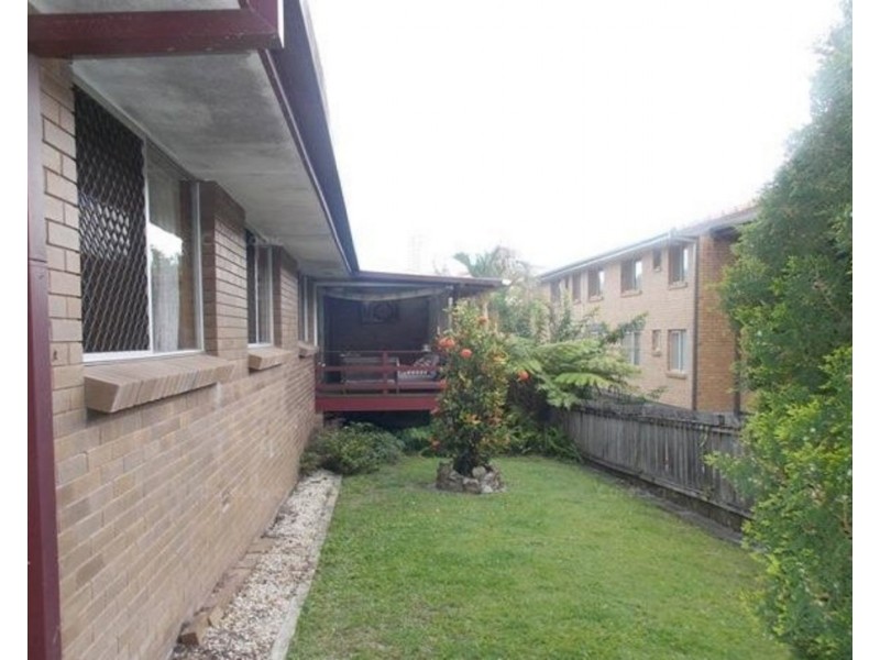 2/18 Burleigh Street, Burleigh Heads QLD 4220