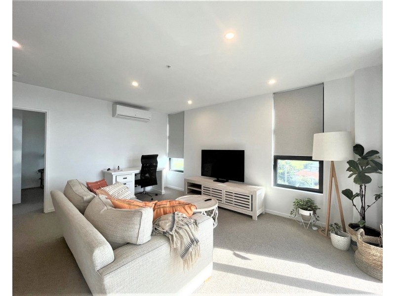 21/70-72 The Esplanade, Burleigh Heads QLD 4220