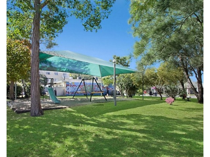 2/6 Tawarri Crescent, Burleigh Heads QLD 4220