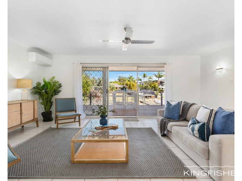 8 Park Avenue, Broadbeach Waters QLD 4218