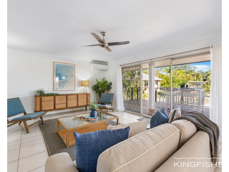 8 Park Avenue, Broadbeach Waters QLD 4218