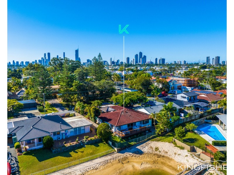 8 Park Avenue, Broadbeach Waters QLD 4218