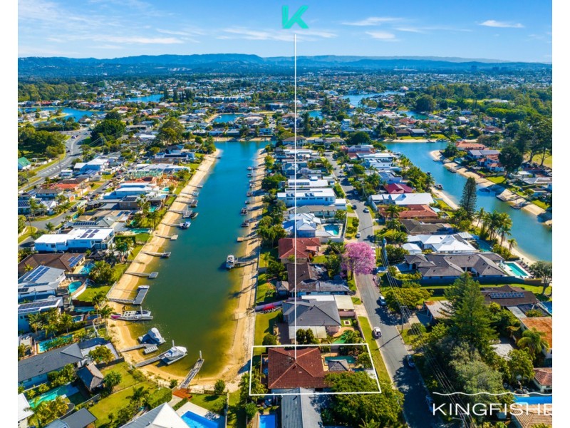 8 Park Avenue, Broadbeach Waters QLD 4218