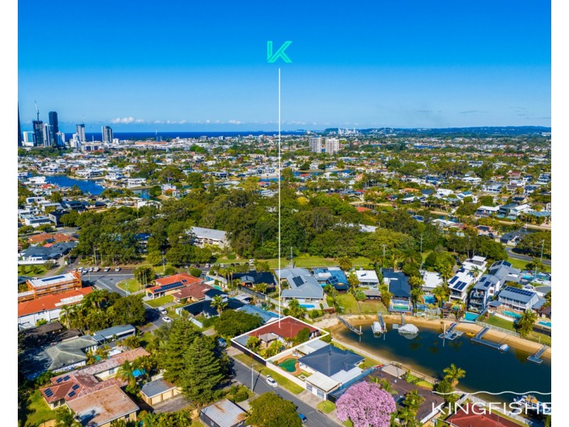 8 Park Avenue, Broadbeach Waters QLD 4218