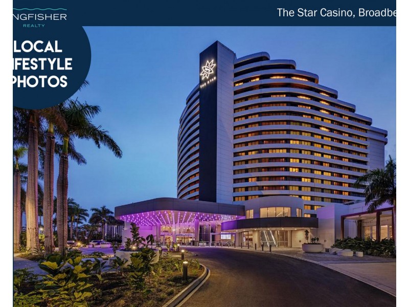 8 Park Avenue, Broadbeach Waters QLD 4218