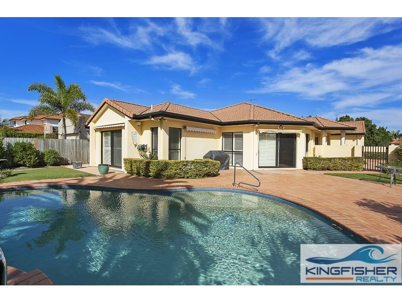 132 Dunlin Drive, Burleigh Waters QLD 4220